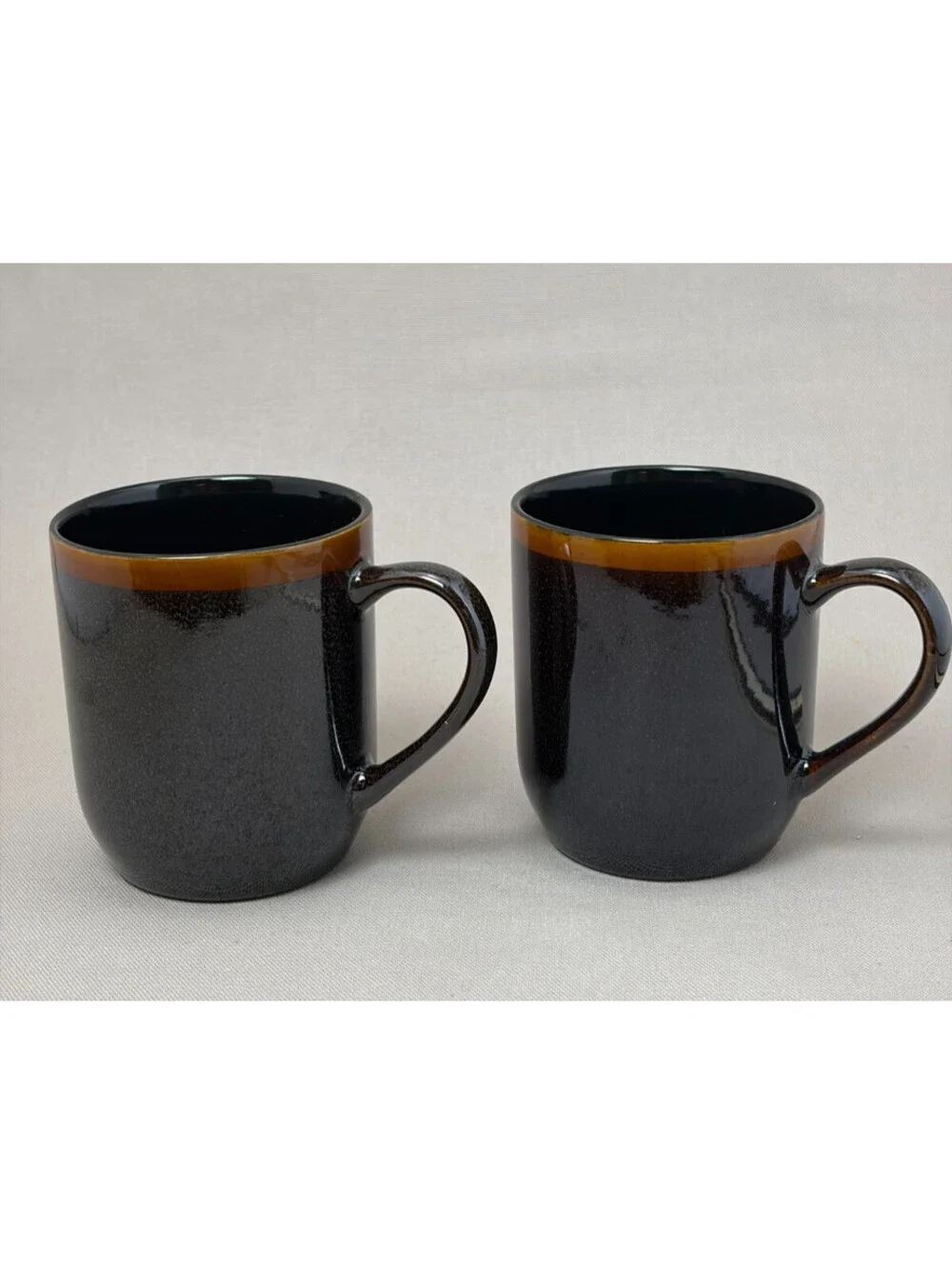 Elama Coffee Mugs Set of 2 Black Brown Rim Two Tone Stoneware Tea Cups 12 oz